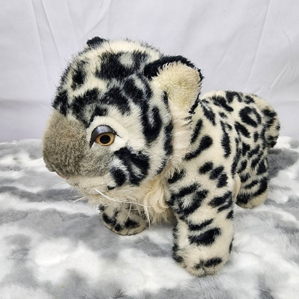 Vintage World Wildlife Fund WWF Snow Leopard Plush Stuffed Animal Toy 1985 13"